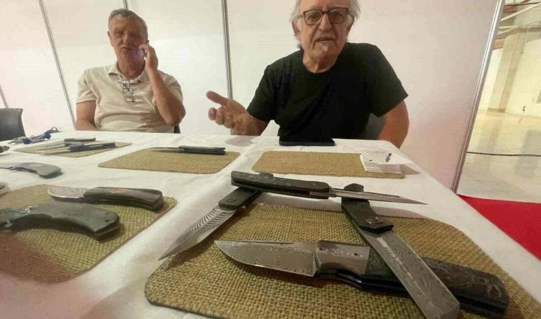 Bir resimle başladığı bıçakçılıkta 1200 avroluk çakılar yapıyor Almanya’da yaşayan Metin Anan, bıçak sapına bir resimle başladığı koleksiyon