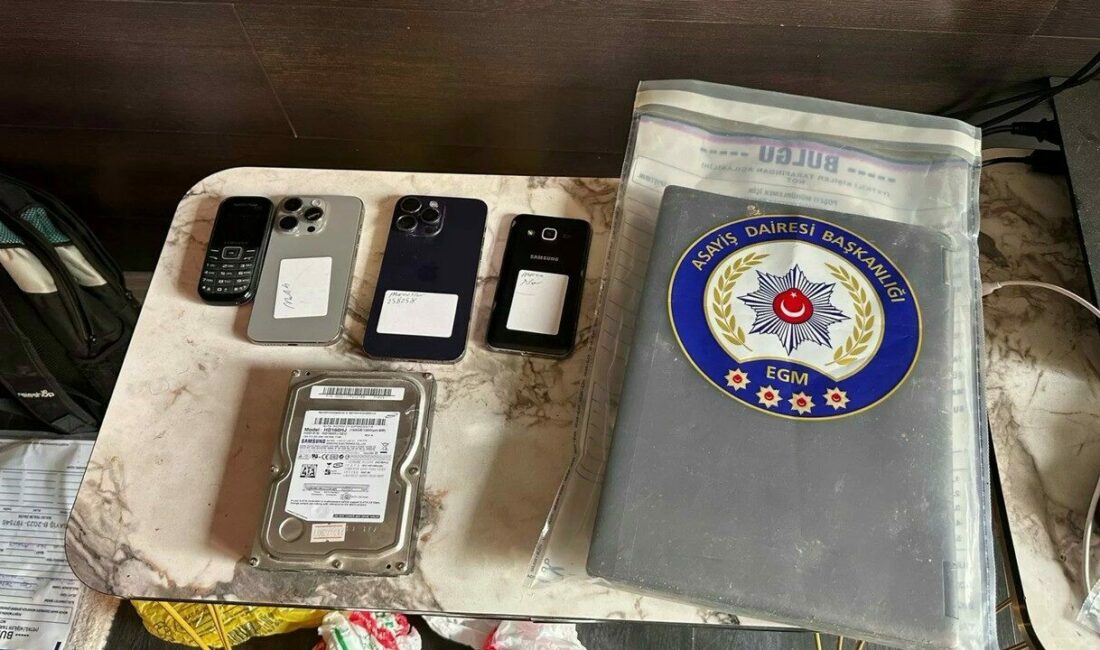 Bursa merkezli 4 ilde, kendilerini ‘avukat’ olarak tanıtarak vatandaşları dolandıran