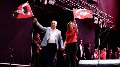 Bursa Büyükşehir Belediyesi tarafından bu yıl ikincisi düzenlenen “Gençlik Şenliği”