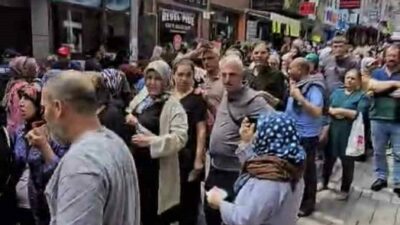 Bursa’nın Karacabey ilçesinde bir mağazanın düzenlediği çekiliş kampanyası, vatandaşların yoğun