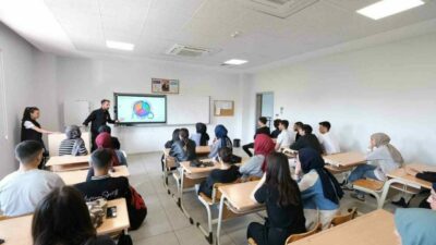Bursa Büyükşehir Belediyesi tarafından gençlerde afet bilinci oluşturmak amacıyla BUSMEK