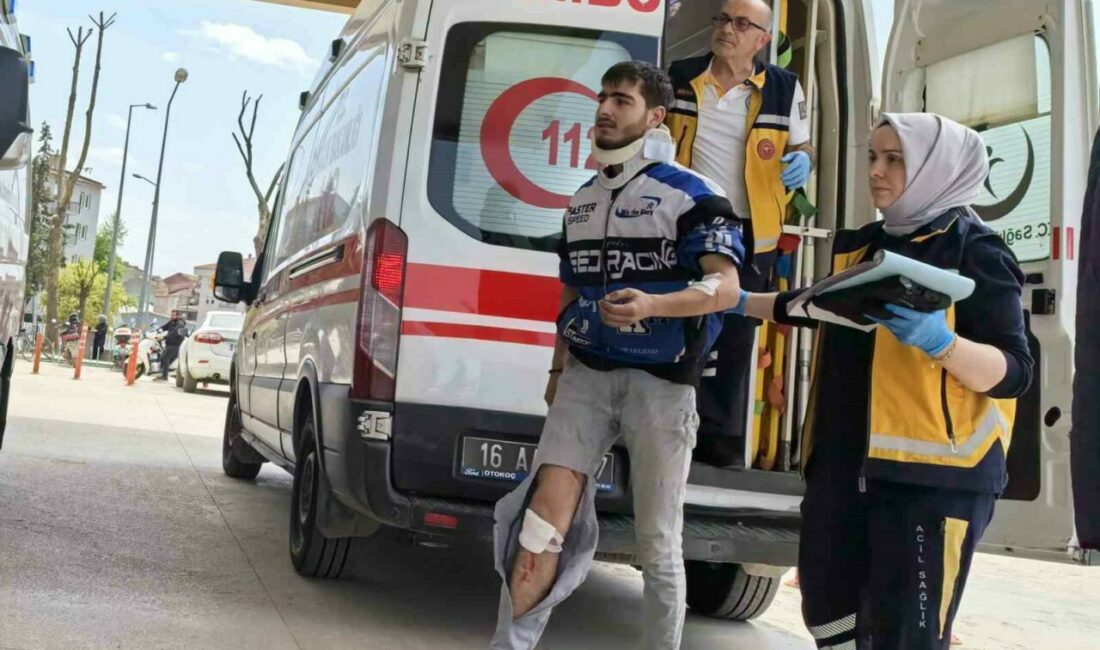 Bursa’da otomobille motosiklet çarpıştı: 1 yaralı Bursa’nın İnegöl ilçesinde otomobil ile çarpışan motosikletin sürücüsü yaralandı. Kaza,