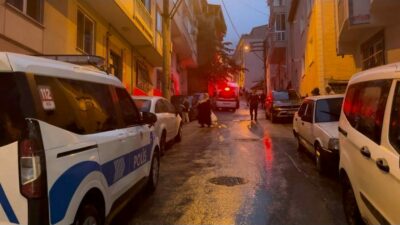 Bursa’nın Yıldırım ilçesinde üç katlı bir binanın çatı katında çıkan