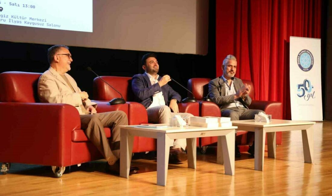 Bursaspor Başkanı Çelik: “Süper Lig’de ilk hedefimiz Avrupa olacak” TFF 3. Lig’i şampiyon olarak tamamlayarak bir üst lige çıkmaya