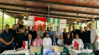 Bursaspor Başkanı Enes Çelik, transferde acele davranmadıklarını belirterek, “Titiz bir