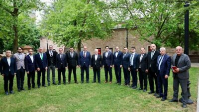Bursa Büyükşehir Belediye Başkanı Mustafa Bozbey, 3 ayda bir düzenlediği