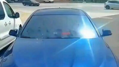 Gebze-Orhangazi-İzmir O-5 Otoyolu Kuzey Gişeleri’nde jandarma tarafından durdurulan lüks otomobilde