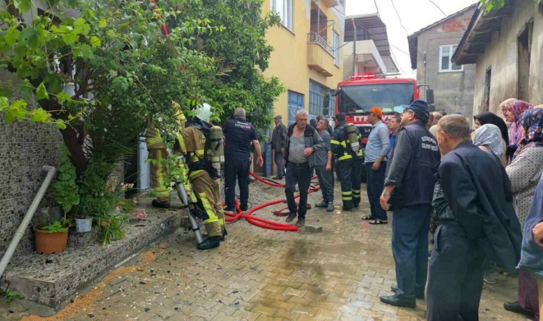 Bursa’nın Orhangazi ilçesinde sabah saatlerinde evin elektrik tesisatından başlayan yangın,
