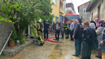 Bursa’nın Orhangazi ilçesinde sabah saatlerinde evin elektrik tesisatından başlayan yangın,