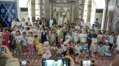 Bursa’da Kuranı-Kerim kursu öğrencileri İstanbul’un Fethi’nin 572. yıl dönümünde Fatih