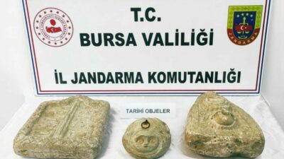 Bursa’nın Gürsu ilçesinde, tarihi eser kaçakçılığı yapan 2 şüpheli, jandarma
