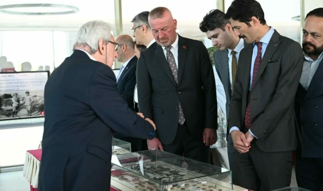 Karacabey Belediyesi, Çanakkale Gezici Müzesi’ni ilçeye getirerek tarih dolu bir