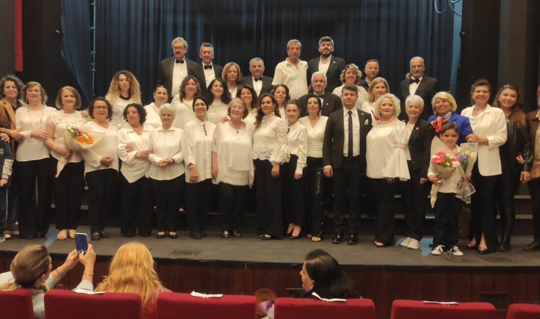 Mudanya TSM Bahar Konseri’nde sürprizler geceye damga vurdu 1994 yılında kurulan Mudanya Kültür ve Sanat Derneği’ne bağlı Türk