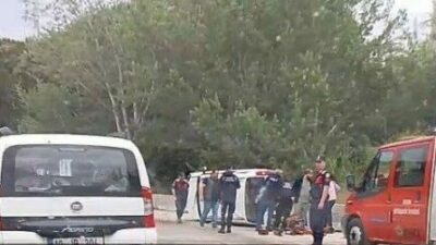 Bursa’da otobanda seyir halinde olan otomobil, sürücüsünün kontrolünden çıkarak takla
