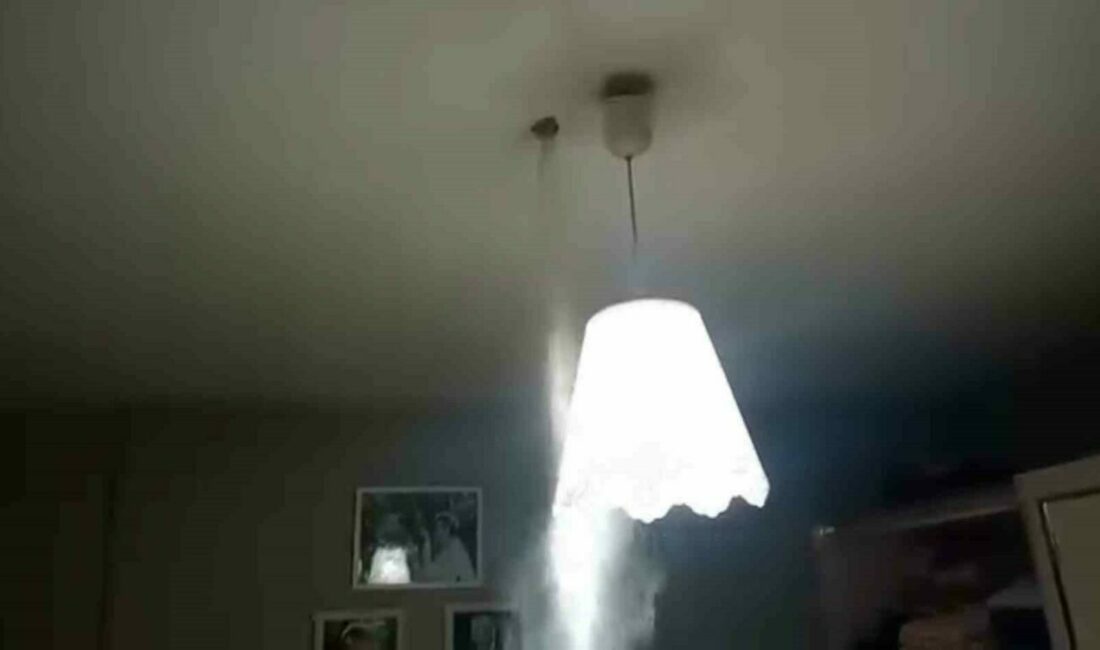 Bursa’da babadan kalan 5 katlı binada eşi ve çocuklarıyla birlikte