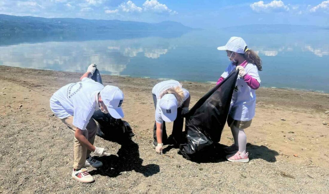 Bursa Büyükşehir Belediyesi’nin ‘Doğa için buluşuyoruz’ temasıyla düzenlediği ‘Çevre Haftası