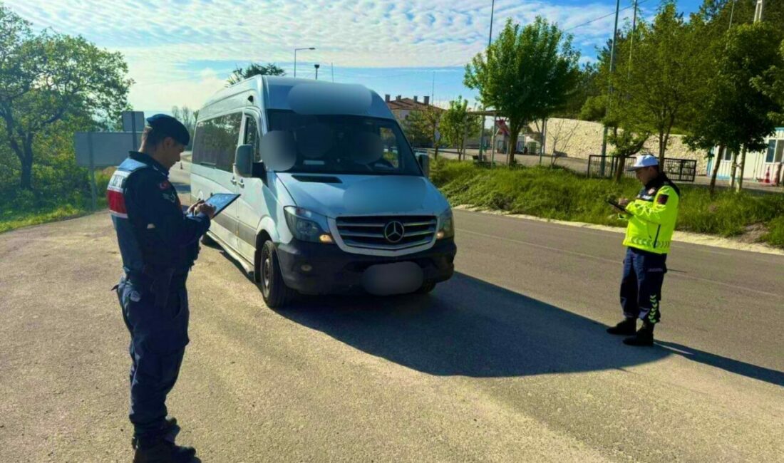 Bursa İl Jandarma Komutanlığı, trafik jandarma timleri tarafından, “Çocuk ve