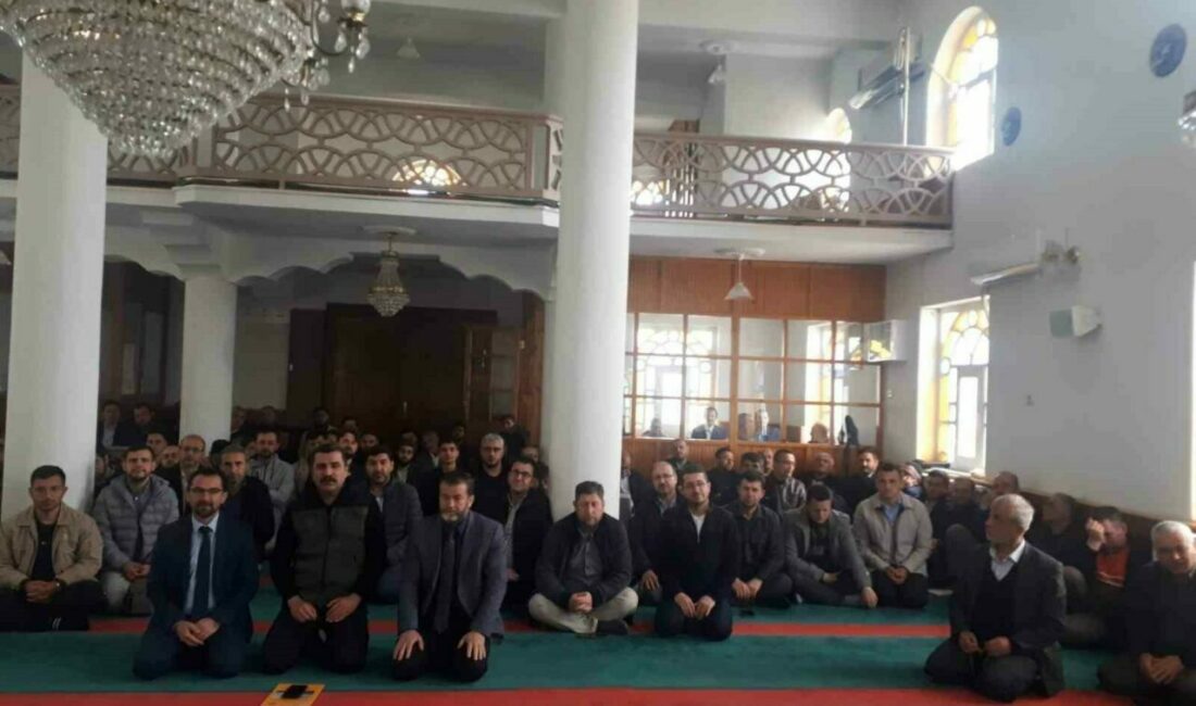 Bursa Orman Bölge Müdürlüğü ekipleri, camileri gezerek cami cemaatine orman