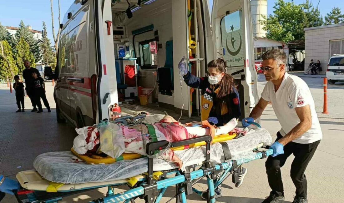 Traktörün altında kalan 7 yaşındaki Nur, gözyaşları arasında toprağa verildi BURSA (İHA) – Bursa’nın İnegöl ilçesinde babasının kullandığı traktörün altında