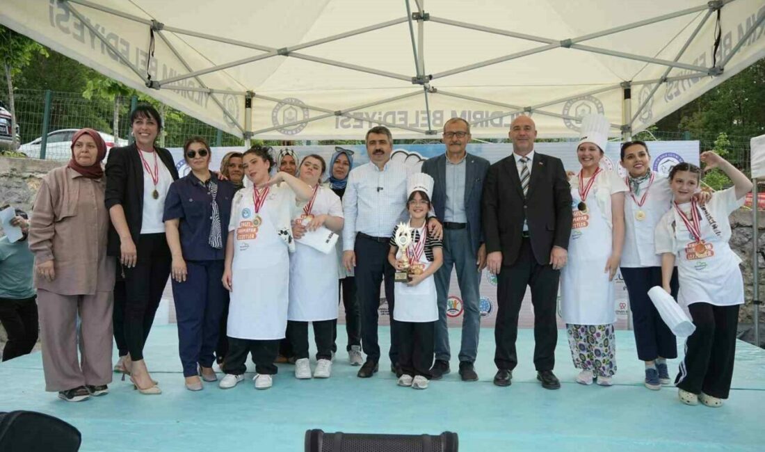 Bursa’da düzenlenen ’Engelsiz Mutfak Gastronomi Yarışması’ renkli görüntülere sahne oldu.