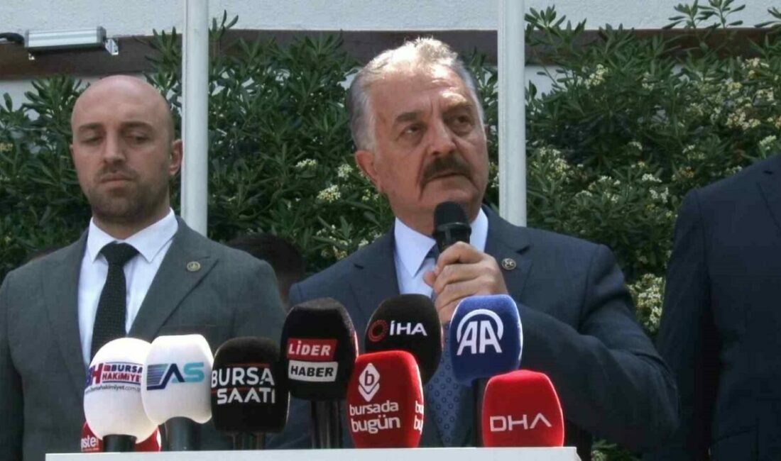 Ülkü Ocakları Bursa İl Başkanlığı yeni binasında hizmete girdi. Açılış
