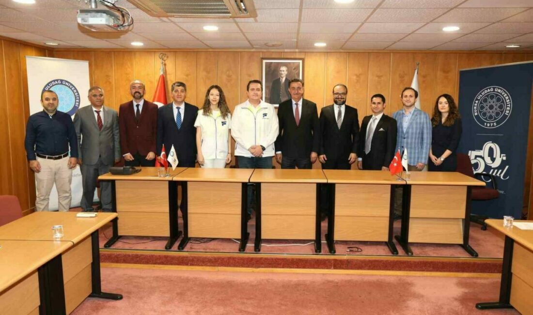 Uludağ Üniversitesi sanayi iş birliği devam ediyor Uludağ Üniversitesi (BUÜ), farklı sektör temsilcileriyle işbirliği protokollerini hayata geçiriyor.