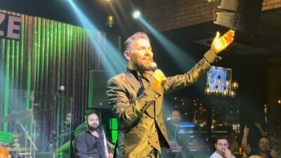 Türk müziğinin sevilen isimlerinden Mehmet Çevik, yoğun temposuyla dikkat çekmeye