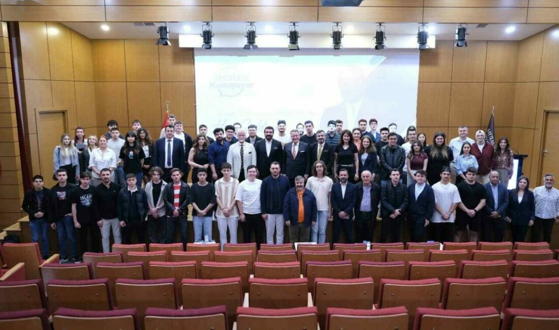 Mudanya Üniversitesi’nin Tecrübe Konuşuyor etkinliğine katılan dünyaca ünlü VIP araç