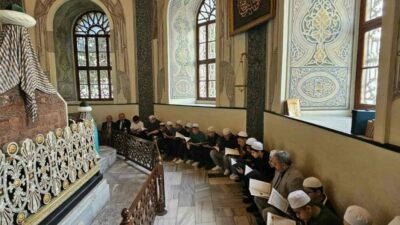 Bursa’da Vakıf Haftası etkinlikleri kapsamında Osmanlı Devleti’nin kurucusu Osmangazi ve