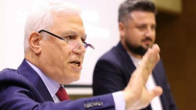 Bursa Büyükşehir Belediye Başkanı Mustafa Bozbey, belediye meclis toplantısında yaşanan