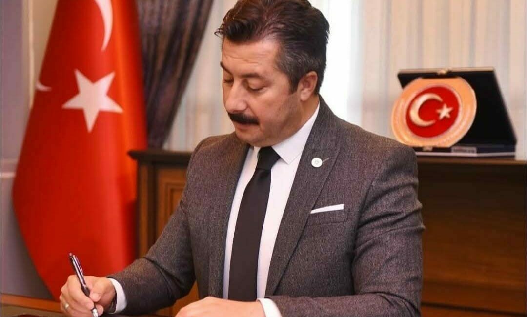 Yenişehir’de hayvan üreticilerine destek Bursa’nın Yenişehir ilçesinde belirli bir bölgede görülen şap hastalığı nedeniyle