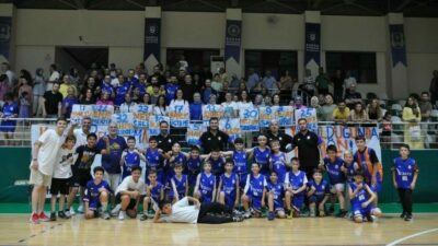 Grubunu birinci sırada tamamlayan Yeşim Spor, U-10 Erkekler Ligi’nde namağlup