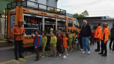 Yıldırım Belediyesi Afetİşleri Müdürlüğü ekipleri, 16 okulda 6 bin öğrenciye