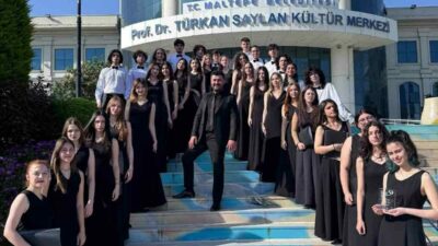 Zeki Müren Güzel Sanatlar Lisesi Çoksesli Korosu, İstanbul’da düzenlenen 10.