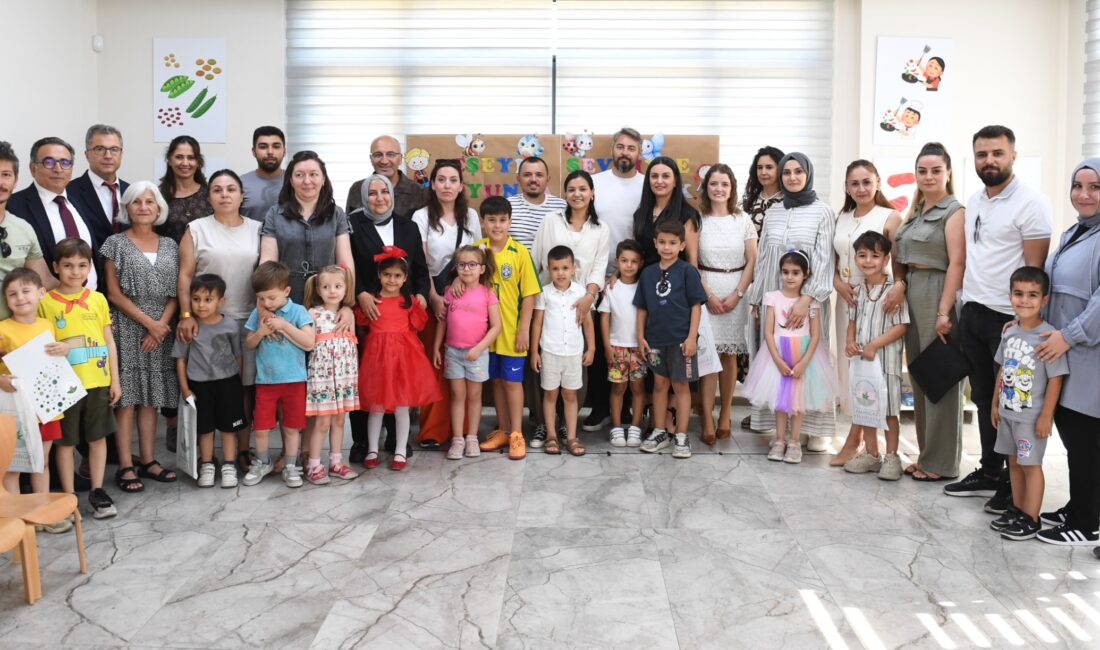 Minik öğrencilerin Osmangazi’de karne heyecanı Osmangazi Belediyesi tarafından Hamitler Mahallesi’nde inşa edilen Ayça Azak Gündüz