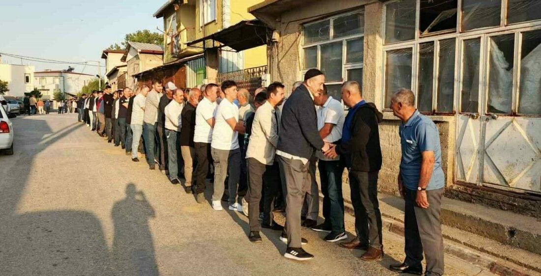 Bursa’nın Mustafakemalpaşa ilçesin Yamanlı Mahallesi’nde 2 asırdır süren gelenek bu