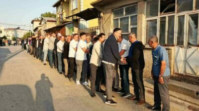 Bursa’nın Mustafakemalpaşa ilçesin Yamanlı Mahallesi’nde 2 asırdır süren gelenek bu