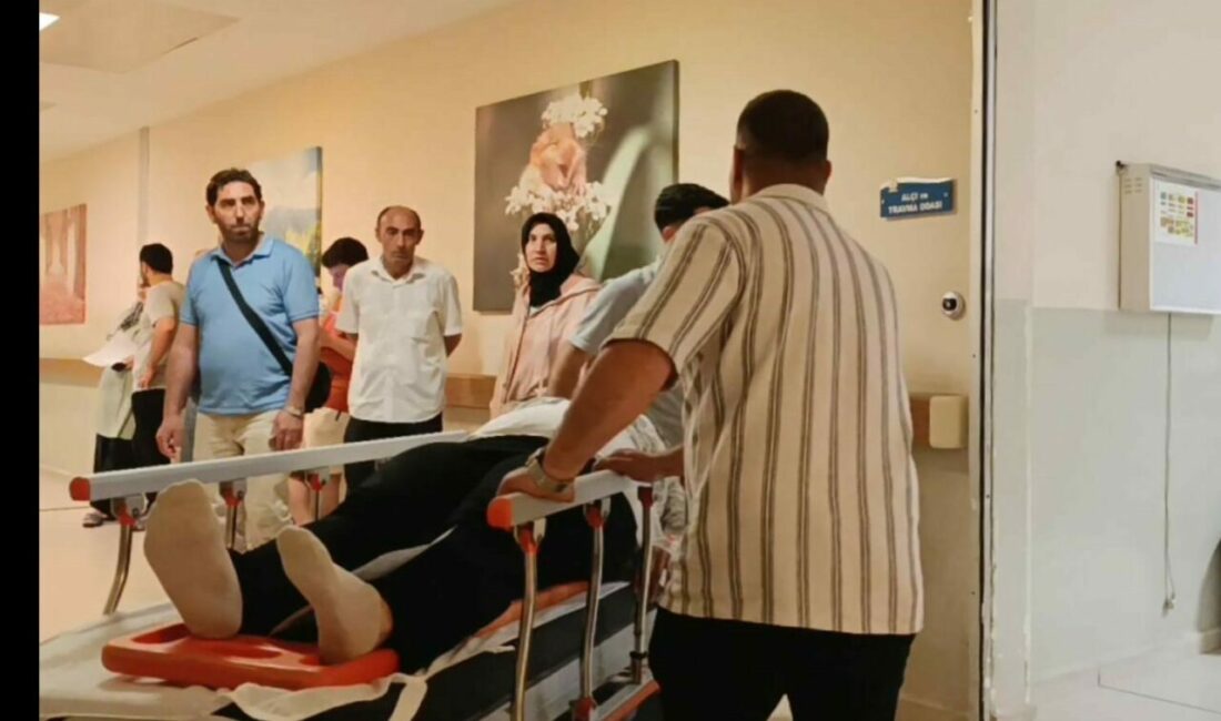 İnegöl ilçesinde otomobil ile çarpışan motosikletteki 1 kişi yaralandı. Kaza