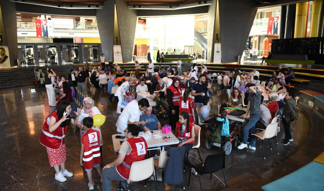Engelli ve engelsiz bireyler birlikte üretmenin mutluluğunu yaşadı Engelli bireylerin yaşamın her alanında daha görünür ve aktif olmalarını