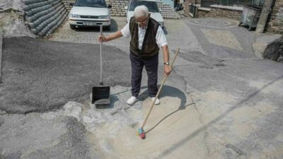 Üftade Hazretleri’nin yanına giden Kadı Aziz Mahmud Hüdayi’nin atı, bugünkü