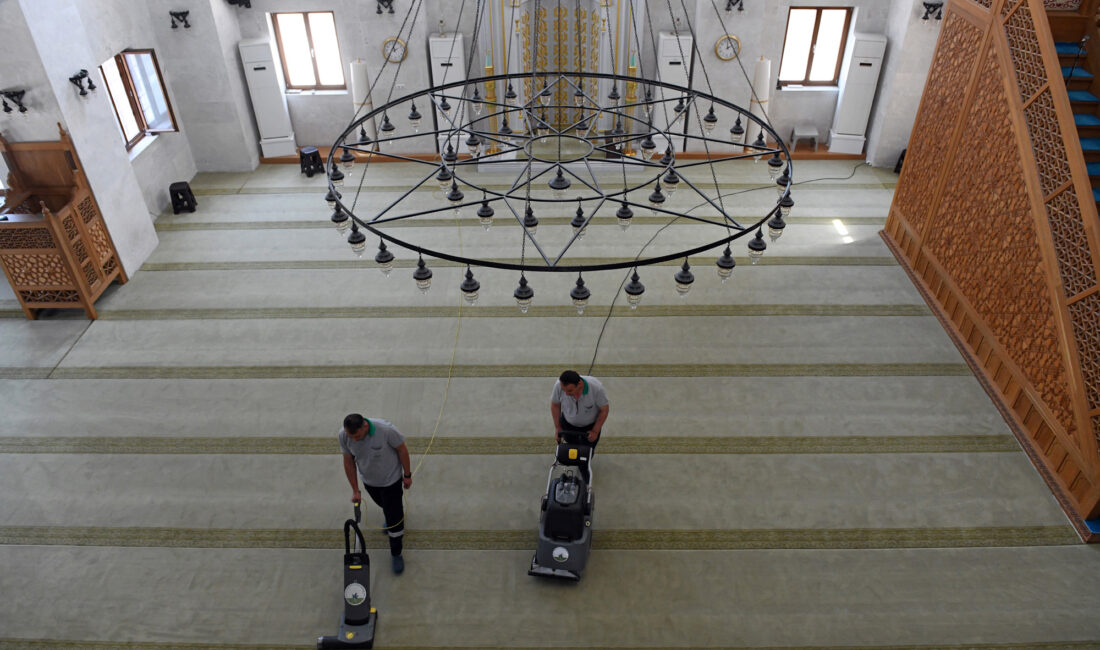 Osmangazi Belediyesi, vatandaşların ibadetlerini temiz ve hijyenik bir ortamda gerçekleştirebilmeleri