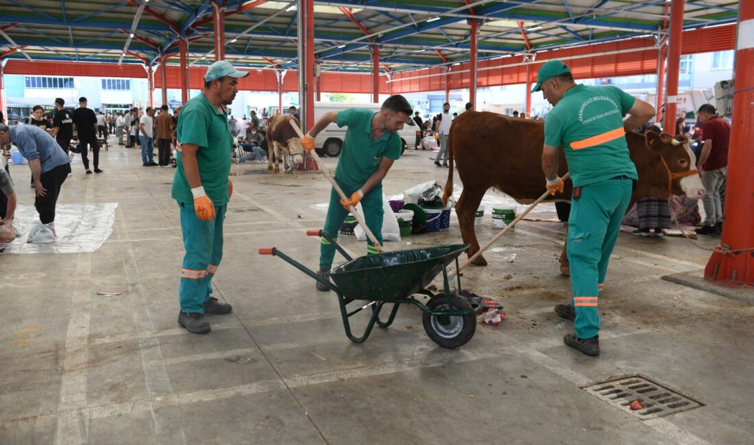 Osmangazili yurttaşlar, Osmangazi Belediyesi tarafından kurban kesim alanı olarak hazırlanan