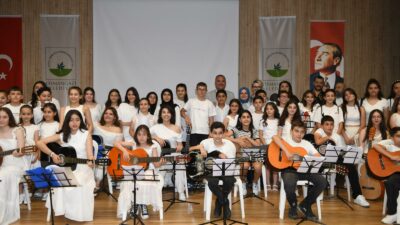 Osmangazi Belediyesi bünyesinde faaliyet gösteren Emek ve Hüdavendigar Yetenek Evleri,