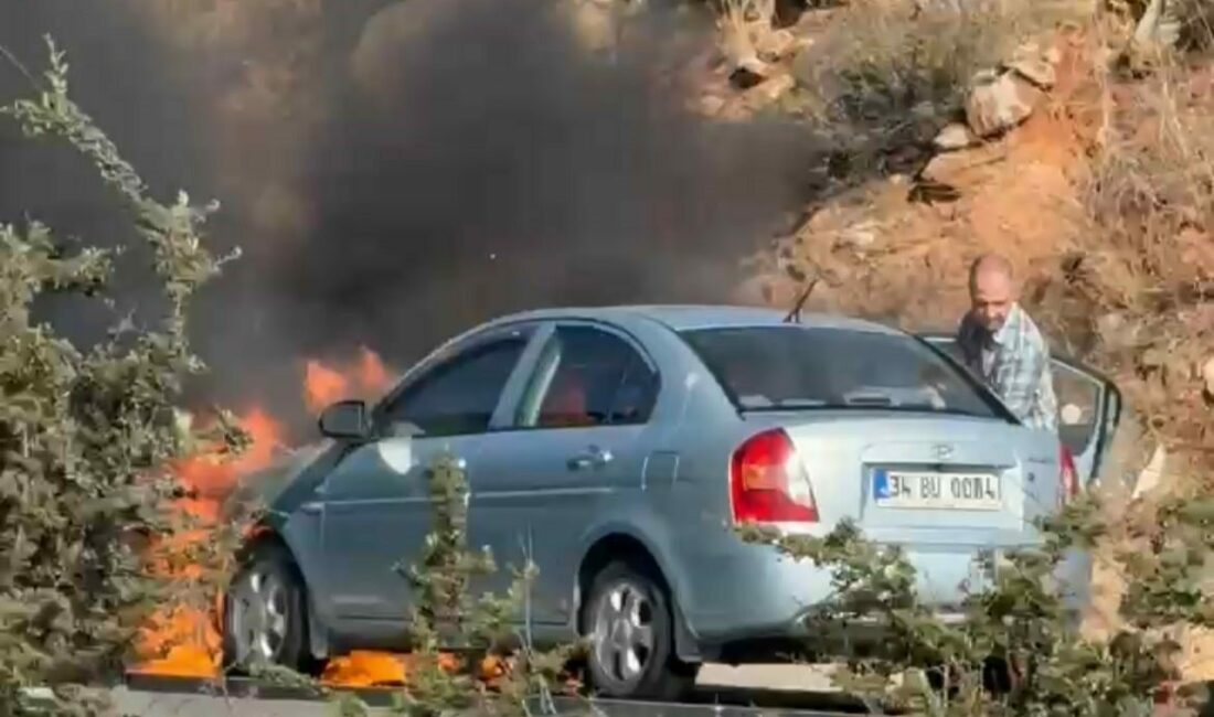 Bursa’da otobanda seyir halindeyken motor kısmından dumanlar çıkan Hyundai marka