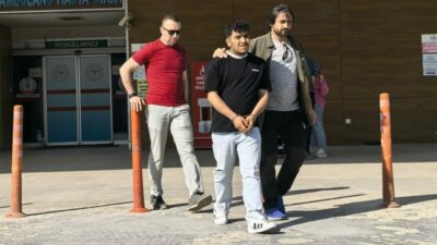 Bursa’nın İnegöl ilçesinde meydana gelen kavgada arkadaşını bıçakla yaralayan şüpheli,