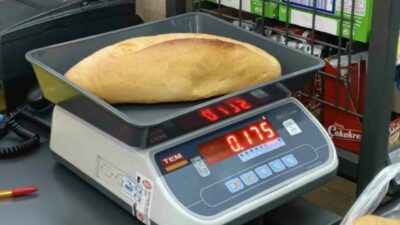 Bursa’nın Gemlik ilçesinde düşük gramajlı ekmek satışı yapan BİM markete