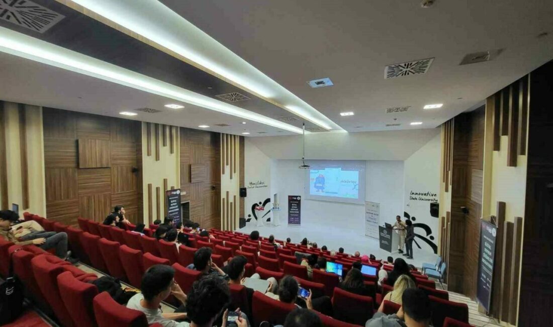 Bursa Teknik Üniversitesinde Endüstri ve Dijital Dönüşüm Topluluğu tarafından düzenlenen