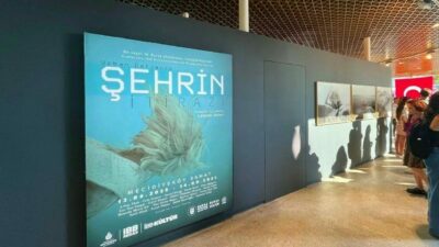 Bursa Büyükşehir Belediyesi tarafından düzenlenen ve küratörlüğünü Laleper Aytek’in üstlendiği