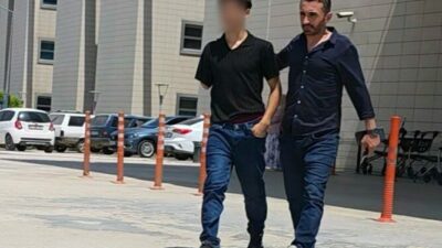 Ç Bursa’nın İnegöl ilçesinde 14 yaşındaki çocuğun kullandığı araçla çarptığı