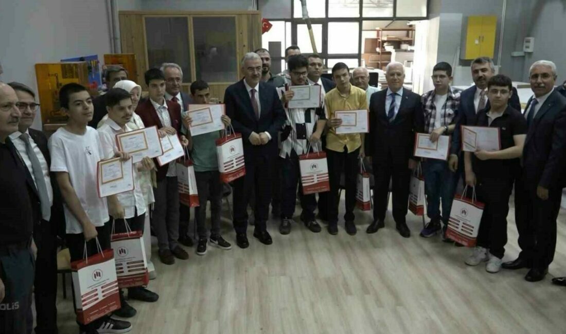 Bursa’da 2 bin 3 okulda eğitim gören 656 bin 200